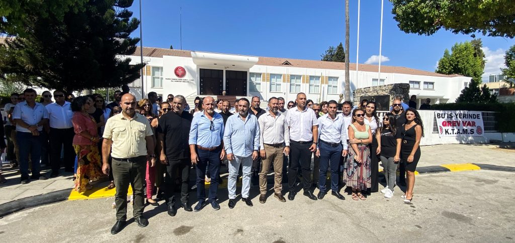 Kamuda örgütlü sendikalar yarın şok grevler ve Maliye Bakanlığı önünde eylem yapacak