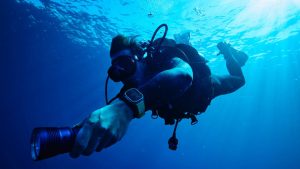 Apple Watch Ultra, Oceanic+ ile dalış bilgisayarına dönüştü!