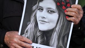 İran’da Mahsa Emini protestolarıyla ilgili 3 kişiye daha idam cezası verildi