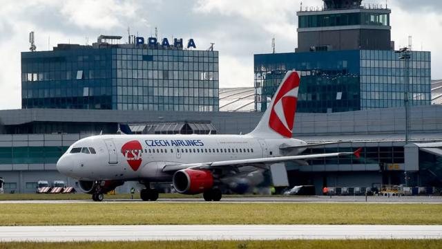 İngiltere’ye giden uçakta bomba tehdidi