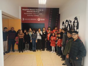 Özel eğitim öğrencileri, Engelsiz Sinema ve Aktivite Merkezi’nde sinema etkinliğine katıldı