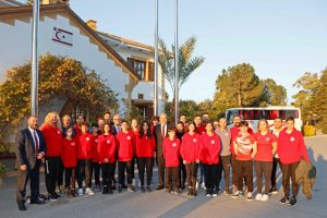 Cumhurbaşkanı Ersin Tatar, Su Sporları Federasyonu heyetini kabul etti