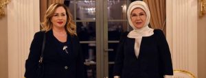 Sibel Tatar, Emine Erdoğan’ı telefonla arayarak taziyelerini iletti