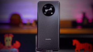 Huawei ve Xiaomi, kamera yüzünden birbirine girdi!