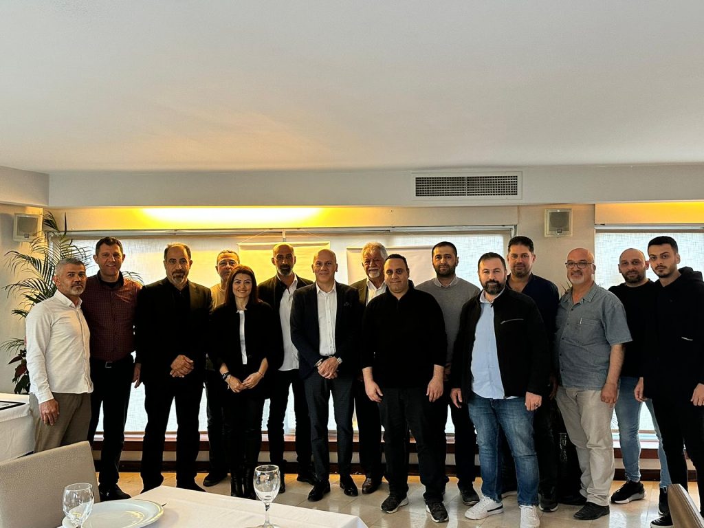 Mobilya Sanayiciler Derneği, Melekler Köyü yapımına katkı koyan işletmelere teşekkür belgesi verdi