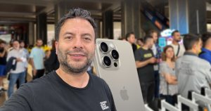 Türkiye’de ilk iPhone 15 Pro Max alanlarla konuştuk!