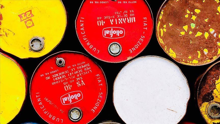 Brent petrolün varil fiyatı yüzde 0,14 azalışla 90,76 dolar oldu