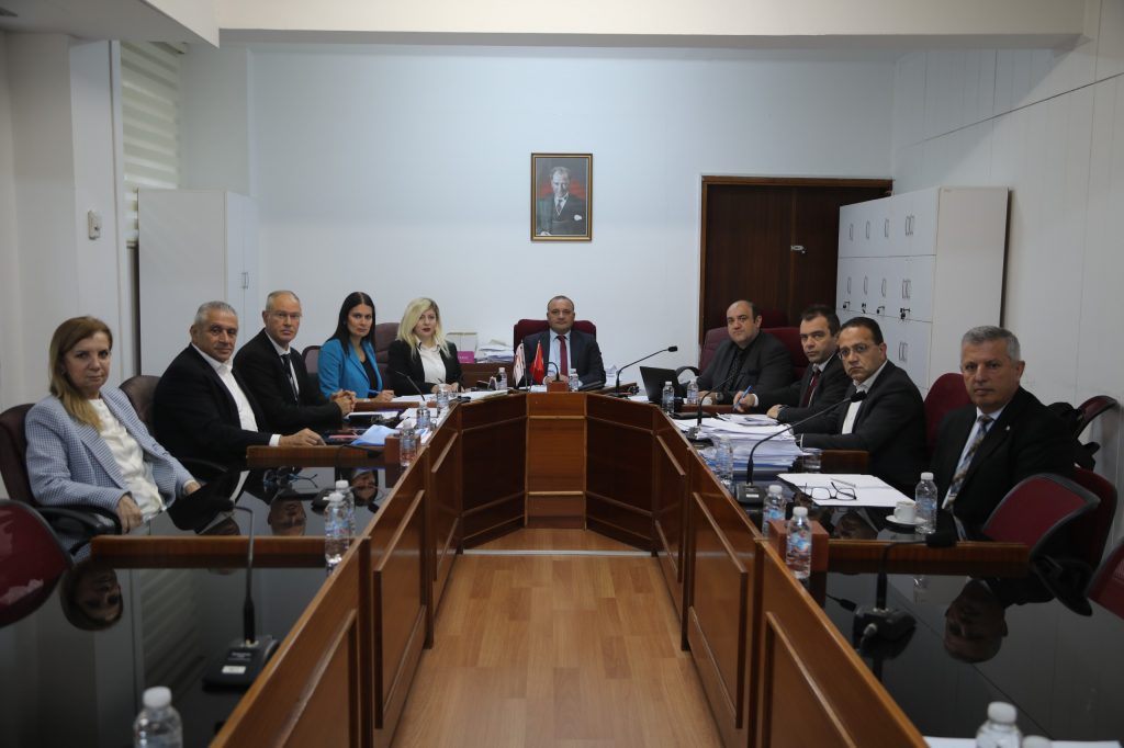 Cumhuriyet Meclisi, İstatistik Kurumu Verilerinin Gerçeği Yansıtıp Yansıtmadığının Araştırılmasına İlişkin Meclis Araştırma Komitesi bugün toplandı