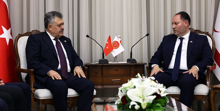 Meclis Başkanı Öztürkler, TBMM Güvenlik ve İstihbarat Komisyonu heyetini kabul etti