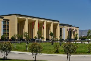 Meclis’in yapımı 3 yılda tamamlanan binası bugün faaliyete geçti…