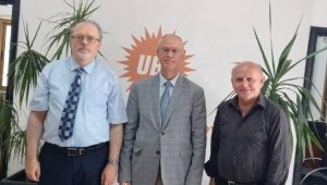 Hasipoğlu, Onbeş Kasım Kıbrıs Üniversitesi Mühendislik Fakültesi Dekanı Ramiz’i kabul etti