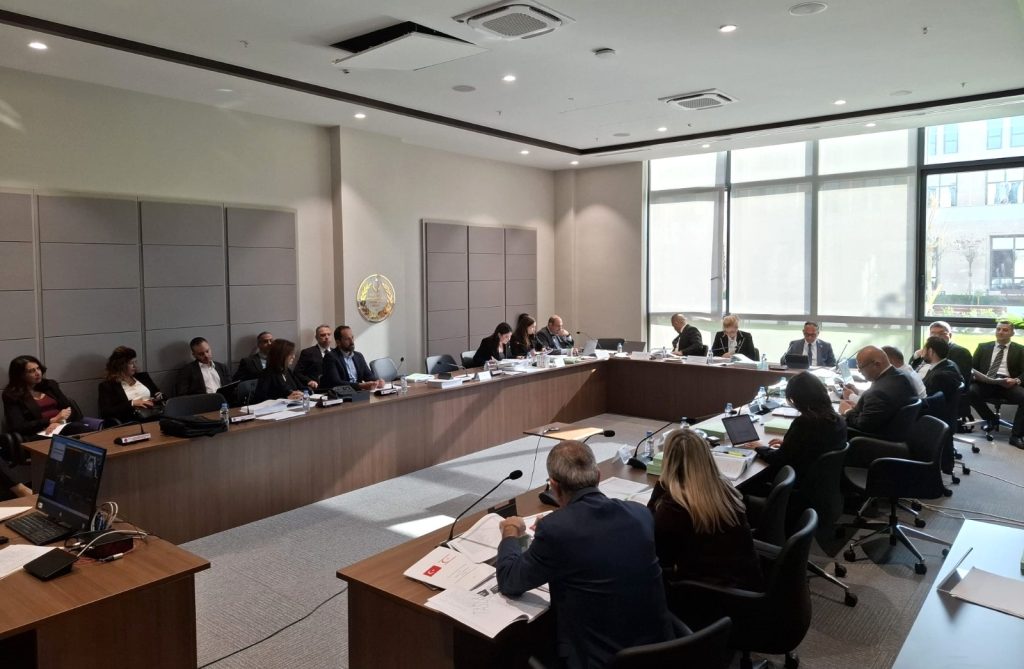 Başbakanlık bütçesi komitede görüşülüyor