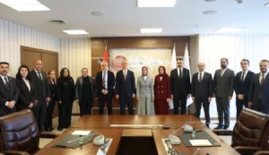 Oğuzhan Hasipoğlu, Dijital Dünyada Çocuk Hakları Sözleşmesi’ni imzaladı: Çocuklarımızı koruyacağız