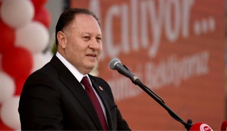 Meclis Başkanı Ziya Öztürkler Azerbaycan’da: Pazartesi Meclisi açmaya çalışacağım