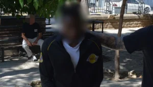 12 gram uyuşturucu ve satışından elde edilen 15 bin TL bulundurmakla itham edilen zanlı 3 gün tutuklu