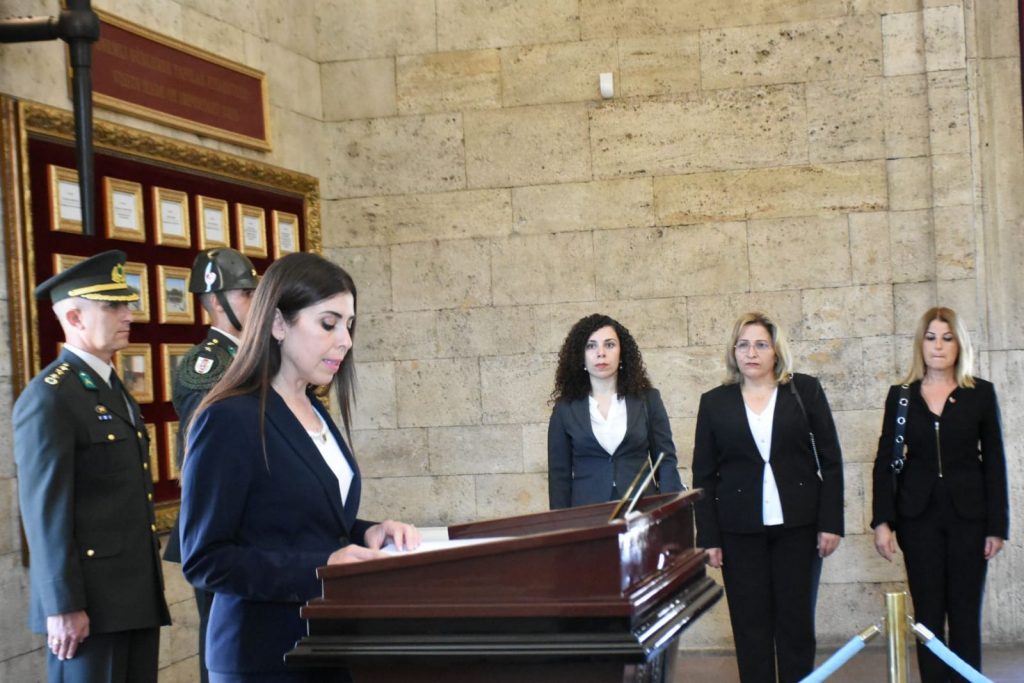 Altuğra, Anıtkabir’i ziyaret etti