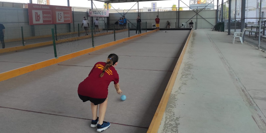 Erkeklerde YDÜ kadınlarda Küçük Kaymaklı namağlup lider