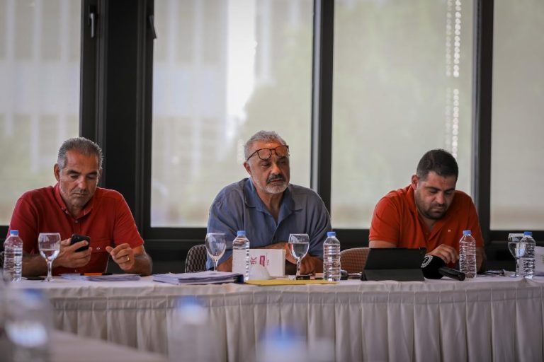 Yarışçılar imzaladıkları taahhütlere bağlı kalmak zorundadır