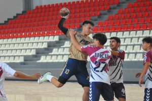 Hentbol U16 Erkekler Ligine dün akşam oynanan 3 karşilaşma ile devam edildi.