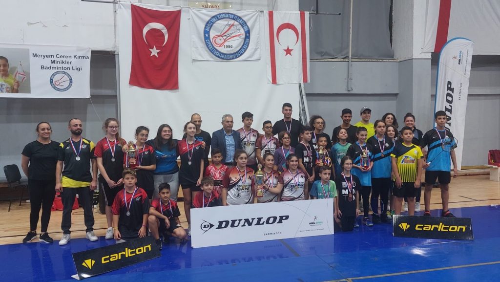 Badminton’da YDÜ şampiyon