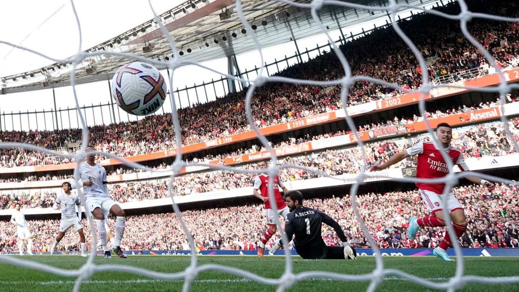 Arsenal, Lıverpool’u devirdi: 3-2
