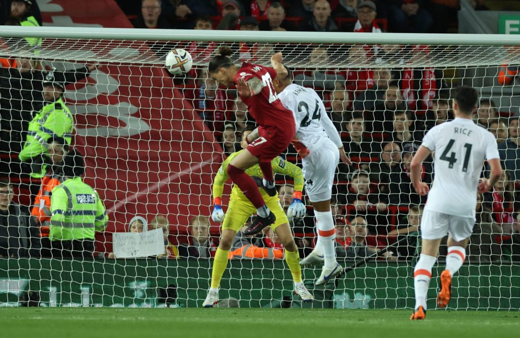 Lıverpool – Manchester Unıted galip
