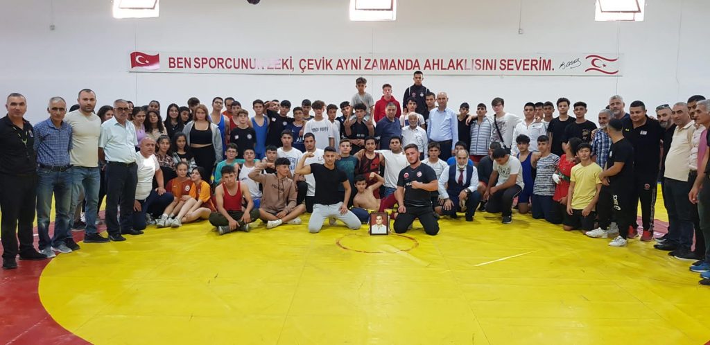 Güreş’te Lapta’dan çifte zafer