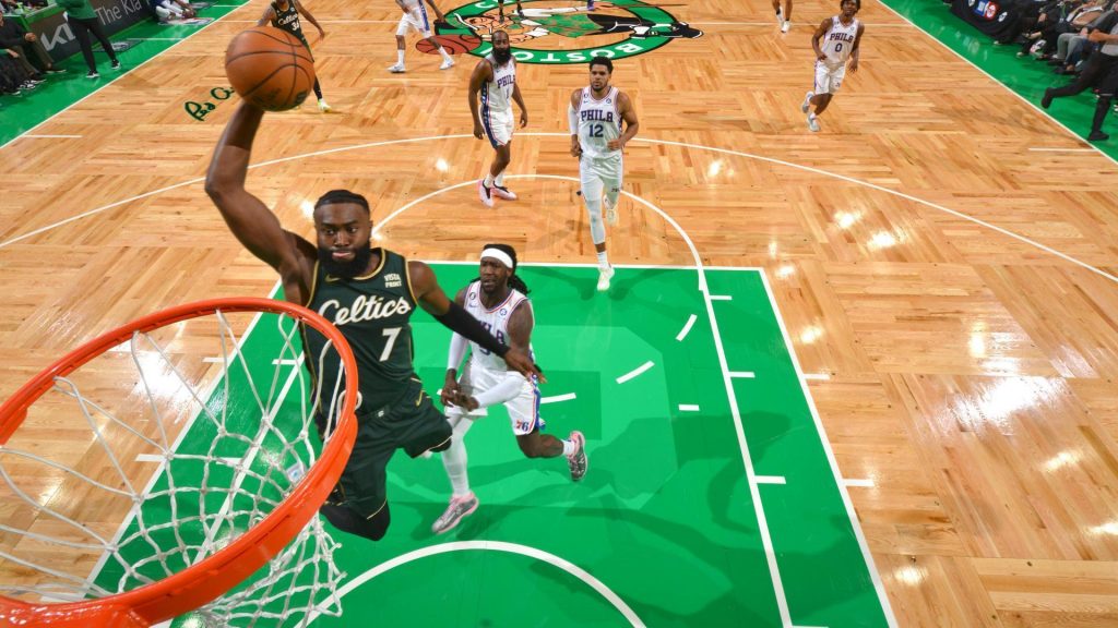 Suns, Dallas’i devirdi: 107-105