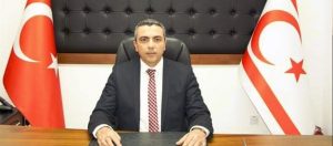 Kamu-İş 9 Eylül İlkokulu ve 23 Nisan İlkokulu’nda uyarı grevi yapıyor