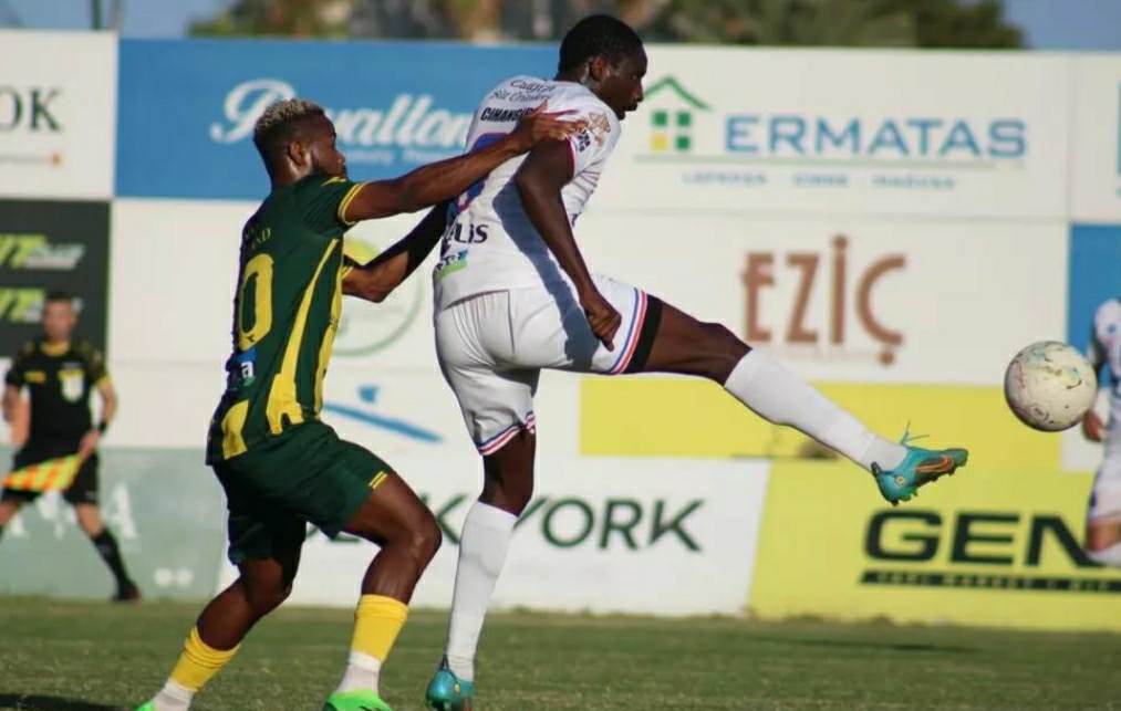 AKSA Futbol Liglerinde 9. hafta