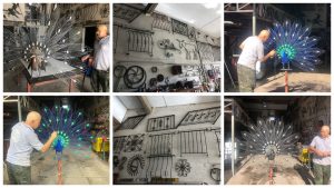 Cemal Derya ustalığını ve tecrübelerini birleştirerek demiri istediği şekle sokabiliyor