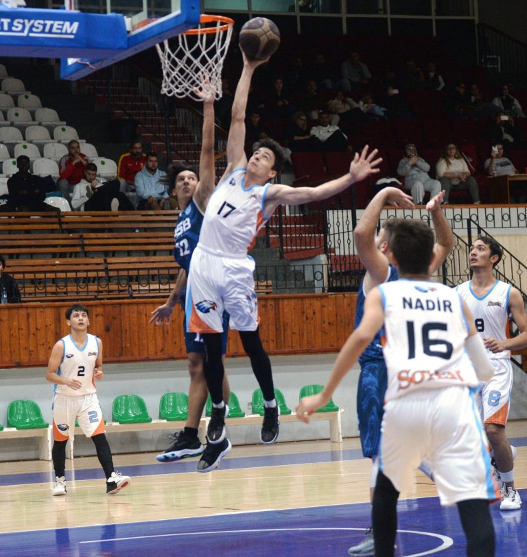 Basketbol Erkekler U20 Ligi’nde heyecan sürüyor