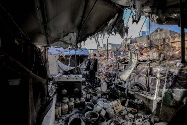 Esed rejiminden İdlib’de çadır kampa saldırı: 6 ölü, 75 yaralı