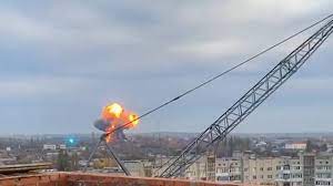 Kiev’de yerleşimin olduğu iki bina vuruldu