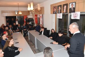 Akpınar İskele’de partililerle bir araya geldi