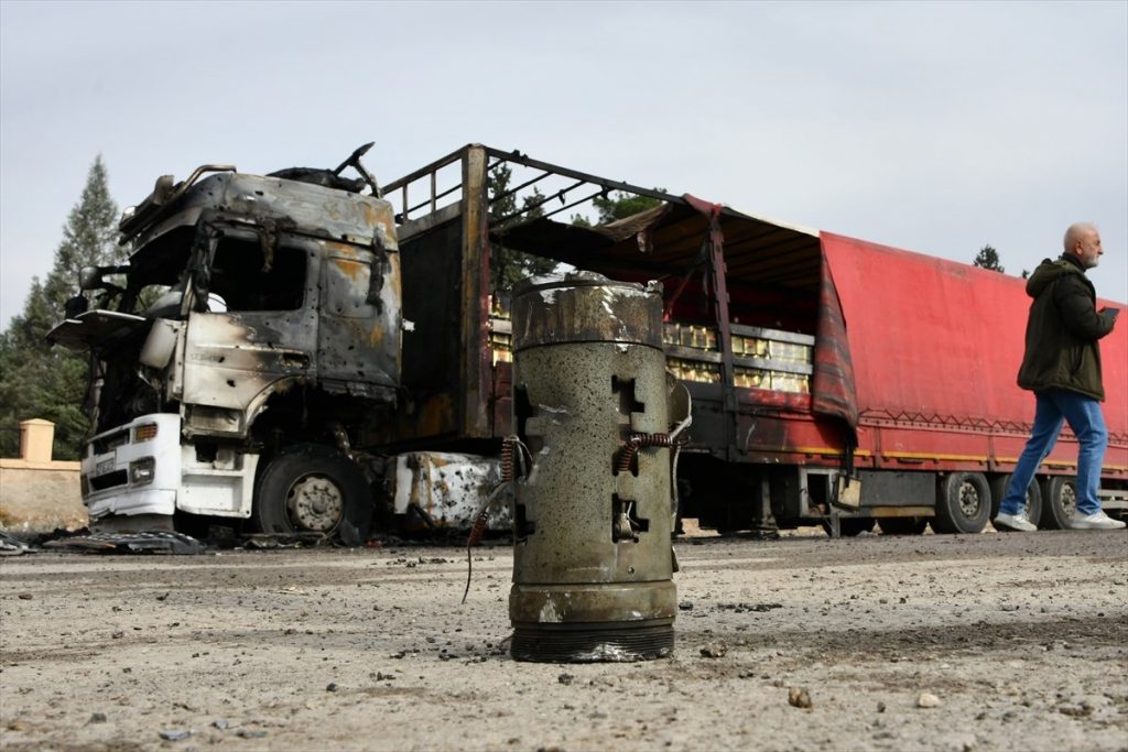 Terör örgütü YPG/PKK sivilleri hedef alıyor