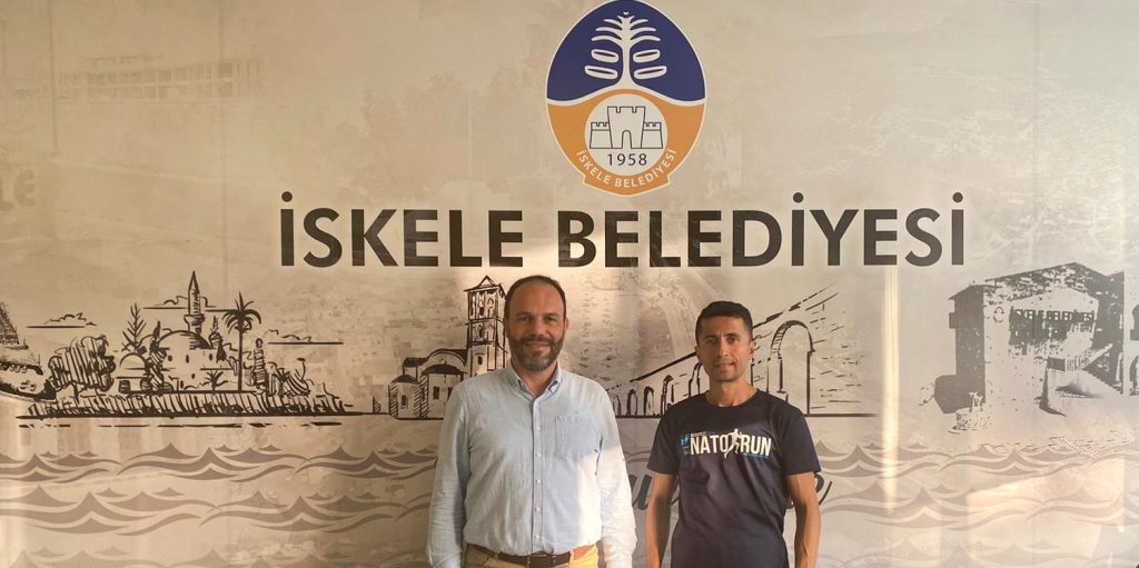 İstanbul Maratonu’nda yarışacak milli atlet Tazegül, sponsoru İskele Belediyesini ziyaret etti