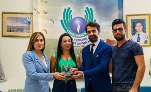 Kemal Saraçoğlu Lösemili Çocuklar ve Kanserle Savaş Vakfı’na The Hub Property Ltd’den destek