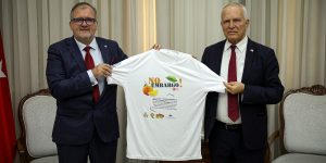 Töre, “Ambargolara Hayır- Portakal Suyu Projesi” ni yürüten heyeti kabul etti