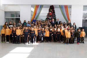 Cumhurbaşkanı Tatar, Güzelyurt Kurtuluş İlkokulu’nu ziyaret ederek yeni yılı kutladı
