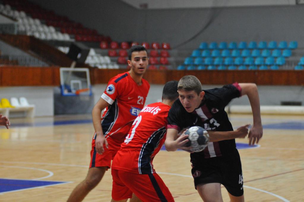 Hentbol’da  farklı gece