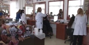 Gazimağusa Meslek Lisesi’nde yaygın eğitim kapsamında verilen kurslara ilgi her geçen gün artıyor