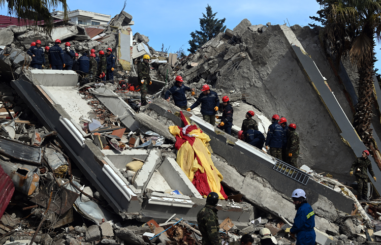 Depremlerde can kaybı 31 bin 643 oldu