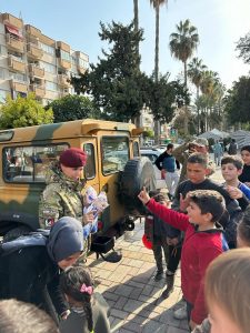 Güvenlik Kuvvetleri Komutanlığı Afet Yardım Görev Birliği Antakya’da depremin açtığı yaraların sarılmasına devam ediyor