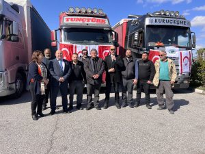 Hayvan üreticilerinden depremzedelere 9 tır süt