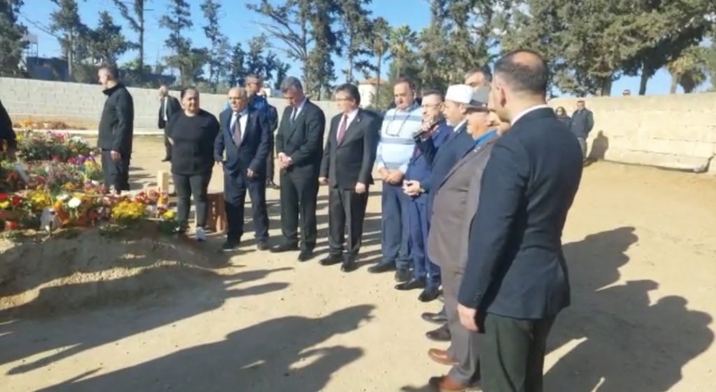 Oktay, Şampiyon Melekler’in kabirlerini ziyaret etti