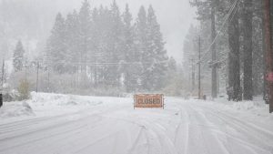 ABD’nin California eyaletinde kar fırtınası nedeniyle olağanüstü hal ilan edildi