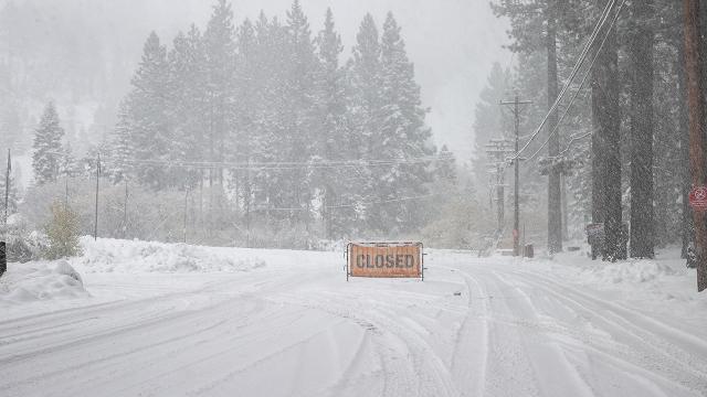 ABD’nin California eyaletinde kar fırtınası nedeniyle olağanüstü hal ilan edildi