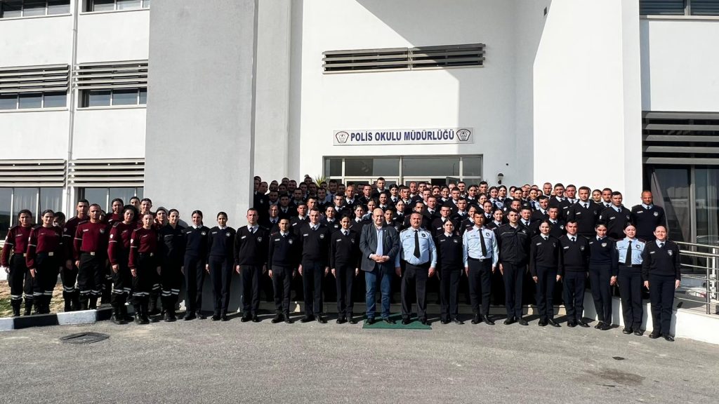 Polise “metaverse, sosyal medya ve dijital” konulu eğitim