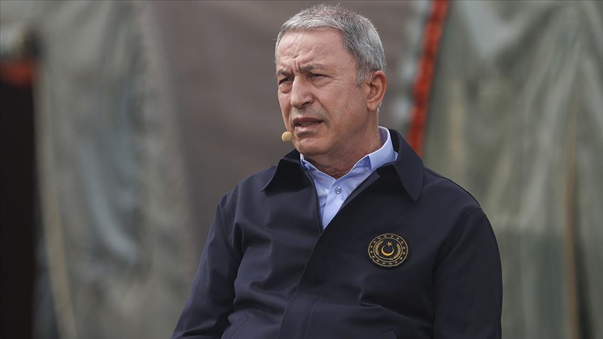 TC Milli Savunma Bakanı Akar, depreme müdahale eleştirilerini yanıtladı: Mehmetçiğin geç çıkması söz konusu olmadı